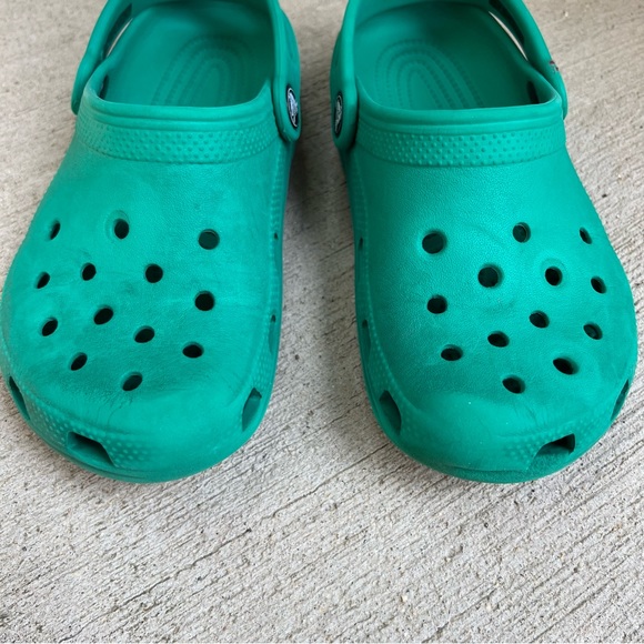 Crocs Classic Clogs Sz 1 - Picture 3 of 7